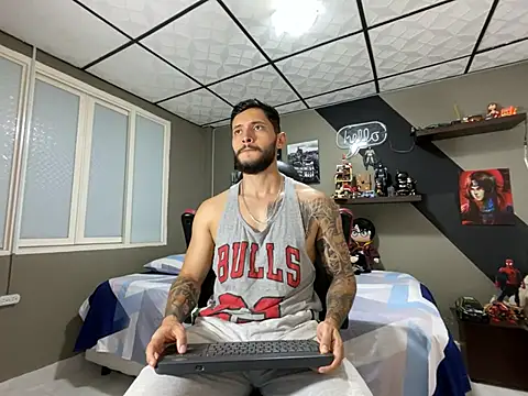 marcel crawford96 online show from 04/23/26, 03:36