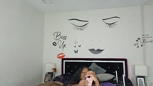 Snapshot of chocolatefantasyxxox chatting on 01/06/25, 03:09 chocolatefantasyxxox online show from 01/06/25, 03:09