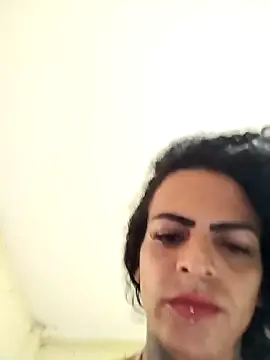 Snapshot of MaraVililhosa chatting on 02/25/25, 04:21 MaraVililhosa online show from 02/25/25, 04:21