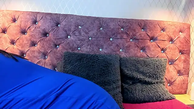 NahomiFireSex online show from 02/28/26, 04:35