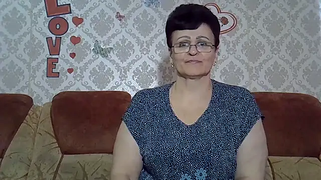 PaulaGolden online show from 10/16/25, 09:21