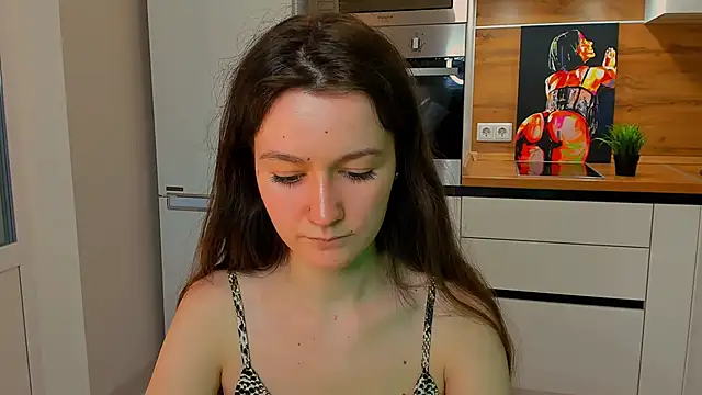 Snapshot of ameli_moon chatting on 01/27/25, 12:58 ameli moon online show from 01/27/25, 12:58