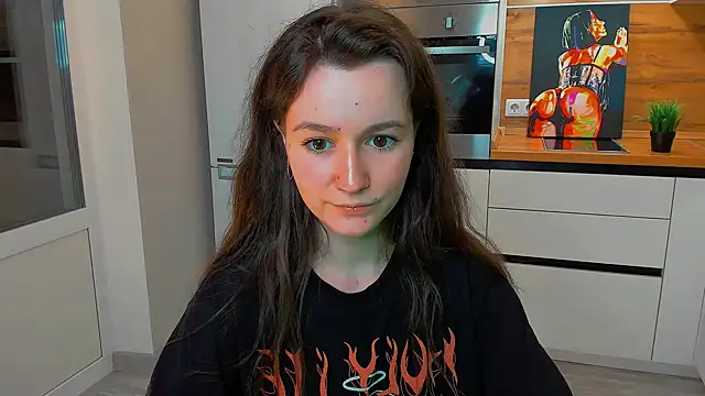 Snapshot of ameli_moon chatting on 02/01/25, 02:13 ameli moon online show from 02/01/25, 02:13