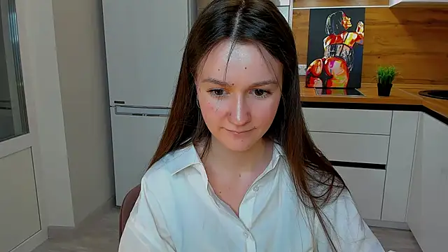 Snapshot of ameli_moon chatting on 02/10/25, 03:42 ameli moon online show from 02/10/25, 03:42