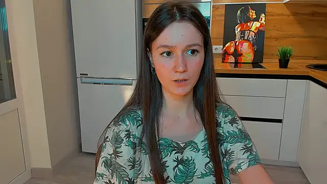 Snapshot of ameli_moon chatting on 02/11/25, 06:33 ameli moon online show from 02/11/25, 06:33