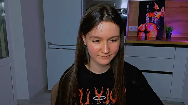 Snapshot of ameli_moon chatting on 02/16/25, 05:04 ameli moon online show from 02/16/25, 05:04