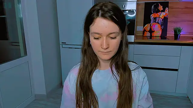 Snapshot of ameli_moon chatting on 02/28/25, 06:52 ameli moon online show from 02/28/25, 06:52