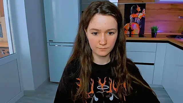 Snapshot of ameli_moon chatting on 03/01/25, 01:18 ameli moon online show from 03/01/25, 01:18