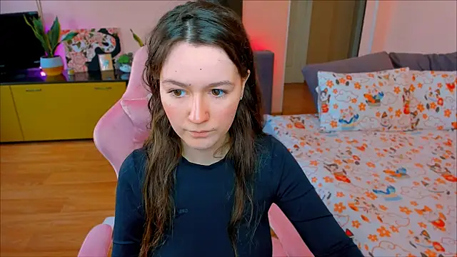 Snapshot of ameli_moon chatting on 09/14/25, 12:37 ameli moon online show from 09/14/25, 12:37