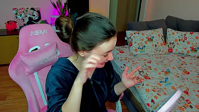 ameli moon online show from 12/15/25, 12:20