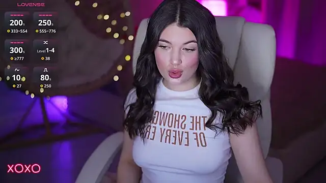 YourLolaBunny online show from 03/12/26, 08:15