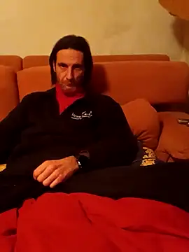 Snapshot of HastLuster chatting on 12/29/24, 01:34 HastLuster online show from 12/29/24, 01:34