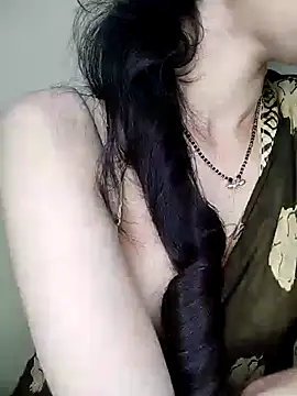 Snapshot of Fair-magic-woman chatting on 01/03/25, 07:07 Fair-magic-woman online show from 01/03/25, 07:07