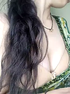 Snapshot of Fair-magic-woman chatting on 01/08/25, 09:34 Fair-magic-woman online show from 01/08/25, 09:34