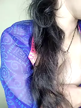 Snapshot of Fair-magic-woman chatting on 01/31/25, 08:01 Fair-magic-woman online show from 01/31/25, 08:01