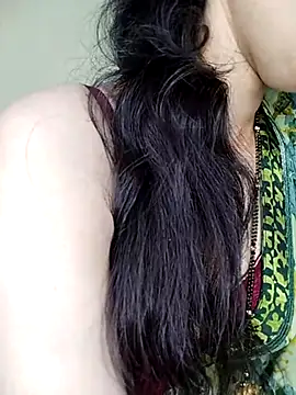 Snapshot of Fair-magic-woman chatting on 03/10/25, 09:40 Fair-magic-woman online show from 03/10/25, 09:40