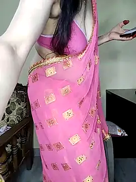 Snapshot of Fair-magic-woman chatting on 03/22/25, 03:41 Fair-magic-woman online show from 03/22/25, 03:41