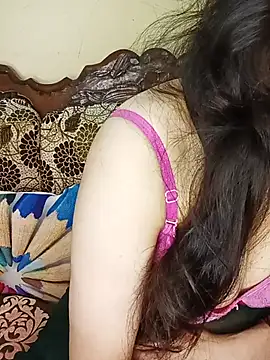 Snapshot of Fair-magic-woman chatting on 10/08/25, 10:07 Fair-magic-woman online show from 10/08/25, 10:07