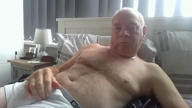 gibbo62 online show from 10/30/25, 09:33