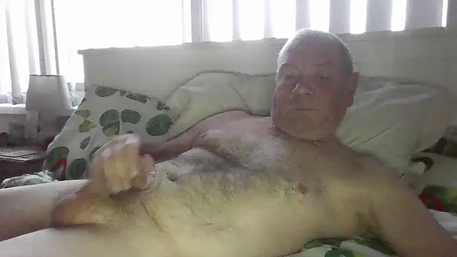 gibbo62 online show from 12/16/25, 03:50