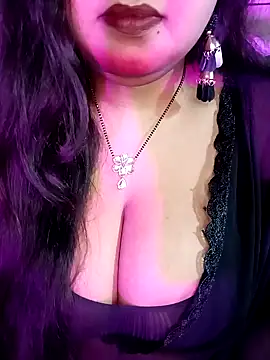 Suhanakhan00 online show from 02/15/26, 07:38