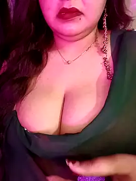 Snapshot of Suhanakhan00 chatting on 05/02/26, 08:08 Suhanakhan00 online show from 05/02/26, 08:08