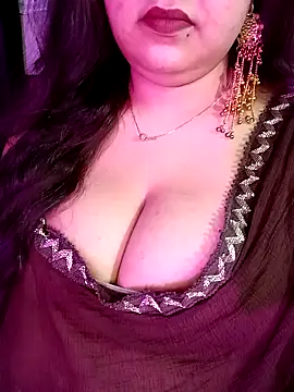 Snapshot of Suhanakhan00 chatting on 05/25/26, 07:20 Suhanakhan00 online show from 05/25/26, 07:20