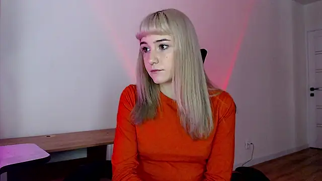 Snapshot of Princess_Shy___ chatting on 03/02/25, 01:49 Princess Shy online show from 03/02/25, 01:49