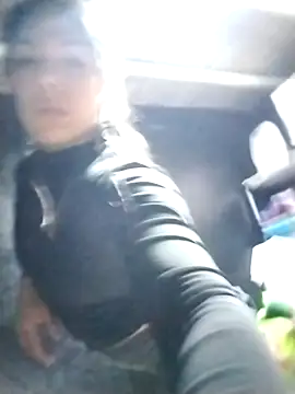 Snapshot of Karenn12 chatting on 09/13/25, 09:03 Karenn12 online show from 09/13/25, 09:03