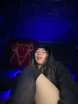 Sophie LS online show from 12/19/25, 07:48