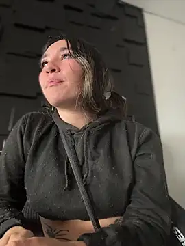 Sophie LS online show from 01/14/26, 02:33