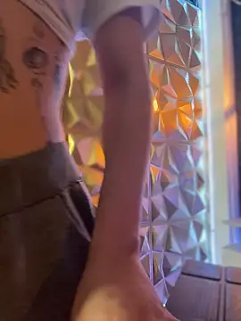 Sophie LS online show from 01/17/26, 02:27