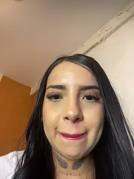 Snapshot of Alissfressa chatting on 07/16/26, 12:05 Alissfressa online show from 07/16/26, 12:05