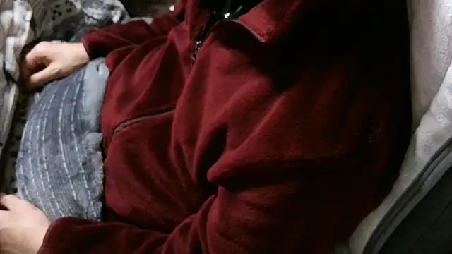 cinnabar red online show from 04/05/26, 03:20