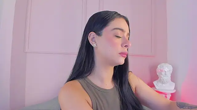 victoria milann online show from 11/27/25, 03:14