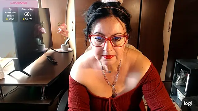 exymilf  online show from 10/17/25, 12:08