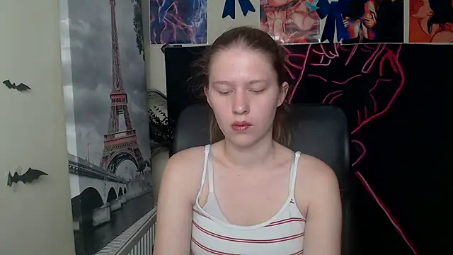 Snapshot of StellaCRL chatting on 05/07/26, 06:19 StellaCRL online show from 05/07/26, 06:19