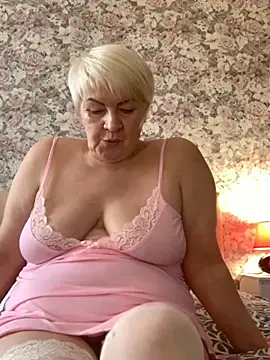 Laura Millf online show from 01/25/25, 11:02