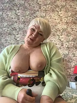 Laura Millf online show from 02/05/25, 12:49