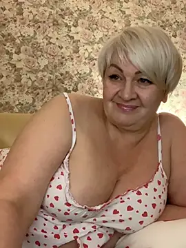 Laura Millf online show from 03/03/25, 05:07