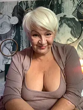 Laura Millf online show from 09/12/25, 02:39