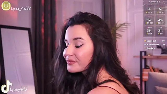 Snapshot of Liya_Gold_ chatting on 12/11/24, 11:21 Liya Gold  online show from 12/11/24, 11:21