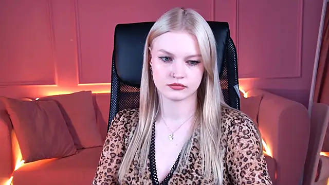 GraceGlamour online show from 12/15/25, 01:26