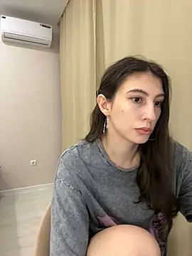 Snapshot of briannababy_ chatting on 01/11/25, 07:16 briannababy  online show from 01/11/25, 07:16