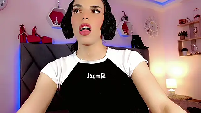 Snapshot of CandyJoselyn chatting on 02/03/25, 03:49 CandyJoselyn online show from 02/03/25, 03:49