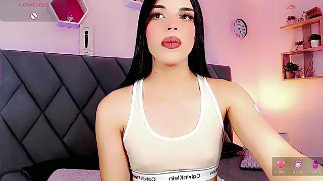 Snapshot of CandyJoselyn chatting on 09/21/25, 12:40 CandyJoselyn online show from 09/21/25, 12:40