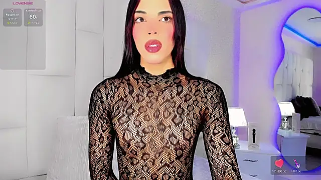 Snapshot of CandyJoselyn chatting on 10/25/25, 12:34 CandyJoselyn online show from 10/25/25, 12:34