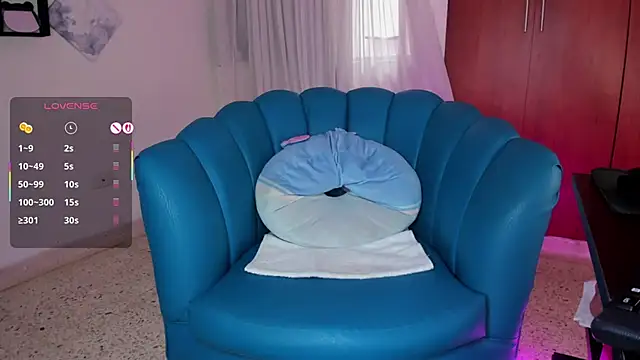 Julie Markk online show from 12/19/25, 08:38