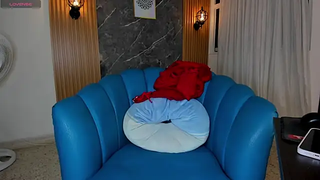 Julie Markk online show from 02/12/26, 09:21