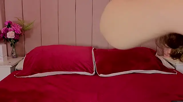 Snapshot of MollyBigBoobs12 chatting on 01/06/26, 09:07 MollyBigBoobs12 online show from 01/06/26, 09:07